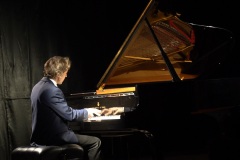 Koncert-fortepianowy-Rafala-Blechacza-GCKSiT-w-Radkowie-2024-03