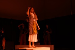 przedstawienie-Przebudzenie-teatr-Liczyrzepa-z-GCKSiT-w-Radkowie-2026-034