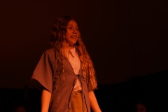 przedstawienie-Przebudzenie-teatr-Liczyrzepa-z-GCKSiT-w-Radkowie-2026-036