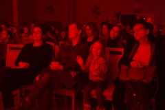 przedstawienie-Przebudzenie-teatr-Liczyrzepa-z-GCKSiT-w-Radkowie-2026-053