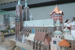 V-Miedzynarodowy-Konkurs-Modeli-Kartonowych-i-Plastikowych-Radkow-2025-055